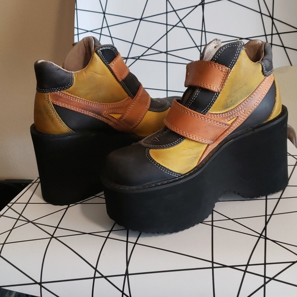 COPY - Swear - Picture 5 of 8